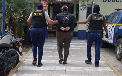 Capturan nuevamente a mujer con tres órdenes de aprehensión por extorsión