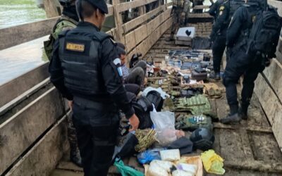 PNC decomisa arsenal, granadas antitanque y fusiles de alto poder.