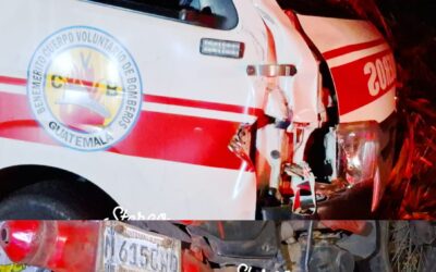 Unidad de Bomberos Voluntarios sufre percance vial en ruta RN-9 al retornar a Champerico