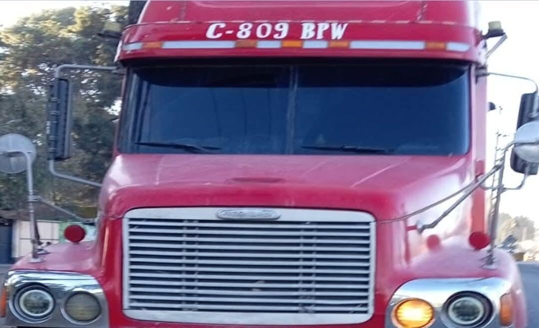Transporte pesado con falla mecánica en Avenida Las Américas
