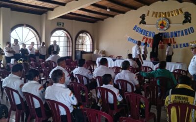 Bomberos Voluntarios Reciben Acreditación como Profesionales.