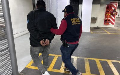 PNC arresta a hombre por hurto de armas