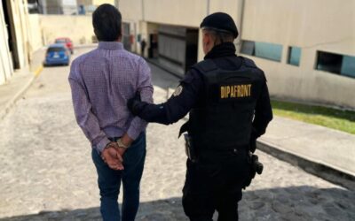 PNC captura a presunto coyote en Quetzaltenango