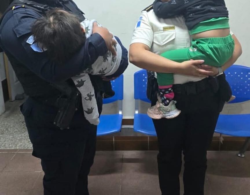 PNC rescata a dos hermanos quienes fueron abandonados en Jalapa