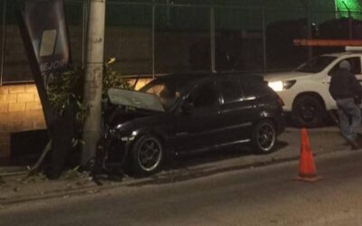 Accidentes de tránsito dañan infraestructuras de EEMQ