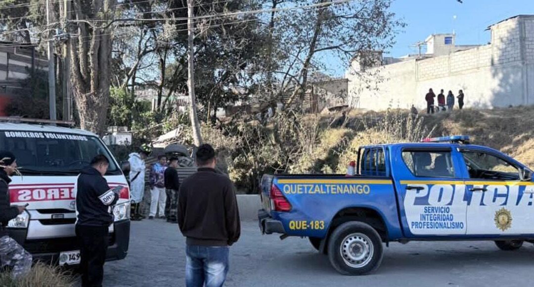 MP y PNC continúan el levantamiento del cadáver de joven en Quetzaltenango
