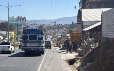 Ayudante de bus, víctima de ataque armado, sigue internado en el HRO