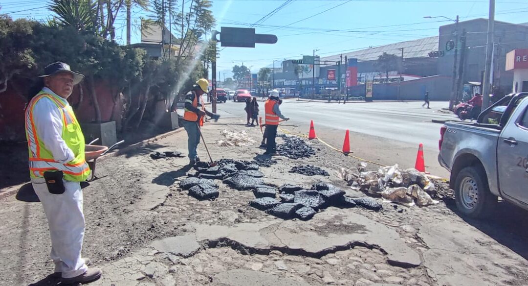 Bachean en el Centro Intercultural y Deportivo de Quetzaltenango