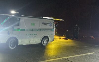 Tragedia en la ruta al Atlántico: una mujer fallecida y un hombre gravemente herido en el km 33.