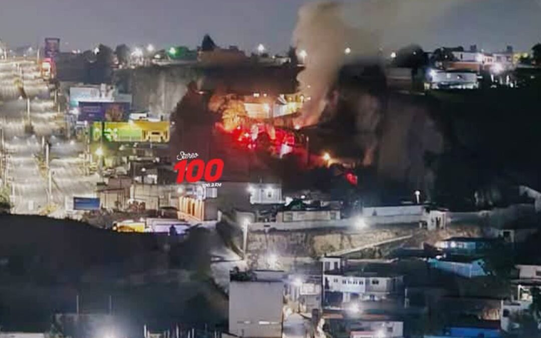 Incendio de gran magnitud afecta fábrica de camas en San José Chiquilajá