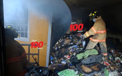 Incendio consume bodega con artículos navideños en La Esperanza
