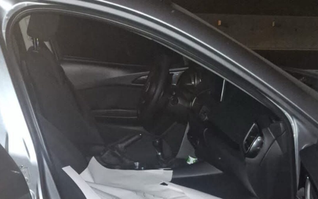 Localizan a cuatro pandilleros fallecidos dentro de vehículo en ruta al Pacífico