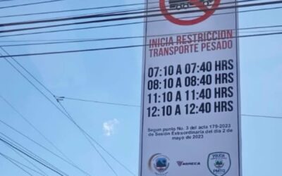 Instalan rotulación en Tierra Colorada Baja para reforzar restricción a vehículos pesados