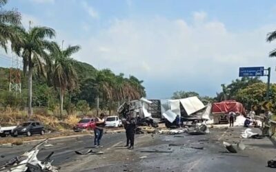 Tragedia en la Autopista Palín-Escuintla: Múltiple colisión deja al menos cuatro fallecidos y cierre total hacia el Norte.
