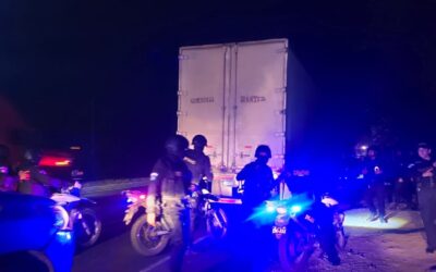 PNC recupera furgón cargado con insumos médicos en Escuintla