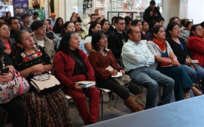 Emprendedoras se capacitan en redes sociales para fortalecer sus negocios en Xela