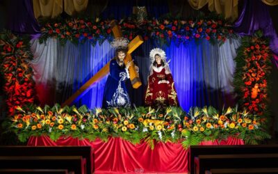 Jesús Nazareno y Virgen de Dolores reciben a fieles en altar de romería en Quetzaltenango