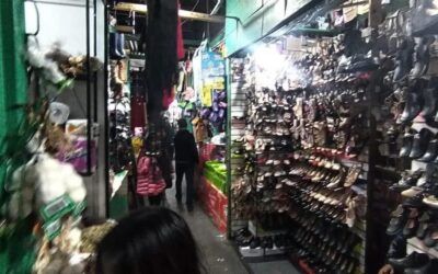 Ventas caen hasta un 40% en el mercado La Democracia por alza en combustibles