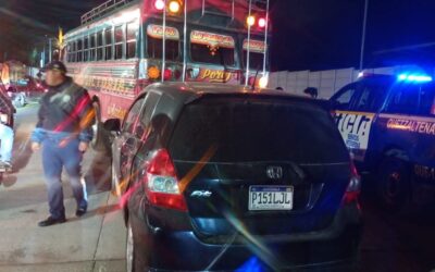 Accidente de tránsito deja daños materiales en zona 6 de Quetzaltenango