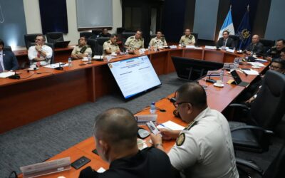 Ministros de Gobernación y Defensa de reúnen para abordar seguridad en Guatemala