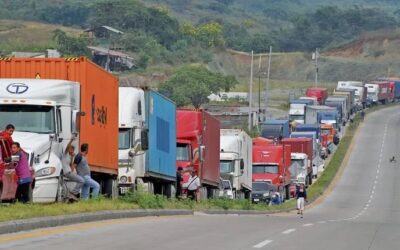 Transportistas suspenden paro nacional tras anuncio de prórroga para limitadores de velocidad