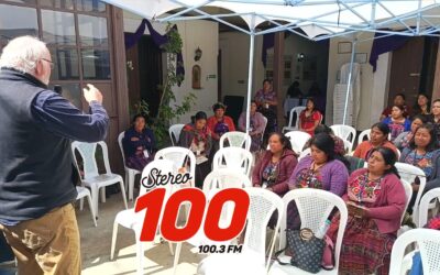 Grupos de mujeres se reúnen por informes de proyectos en el 2025