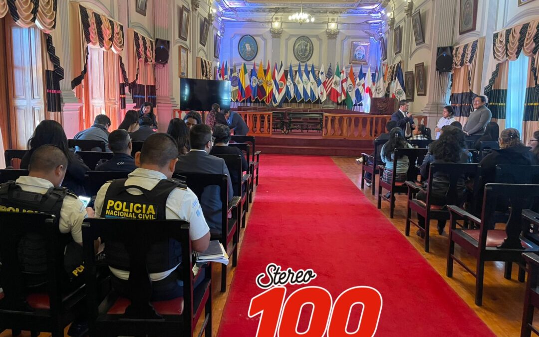 Inauguran programas de educación dirigidos a comunidad con problemas auditivos