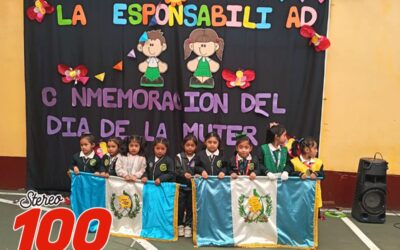 Desarrollan en escuela acto cívico por el Día Internacional de la Mujer