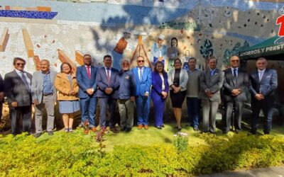 Inauguran en Casa No’j la Feria del Libro