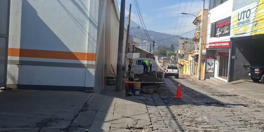 Regulan el tránsito por mantenimiento vial en la zona 3 de Quetzaltenango