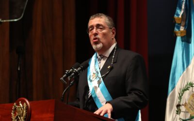 Gobierno de Guatemala anuncia medidas para frenar alza en combustible y pide subsidio