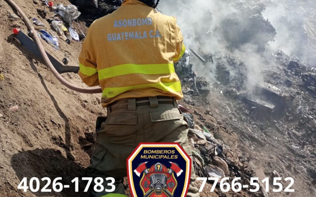 Bomberos sofocan incendio en Totonicapán