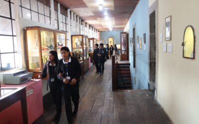 Museo en Quetzaltenango recibe visita de alumnos de básico