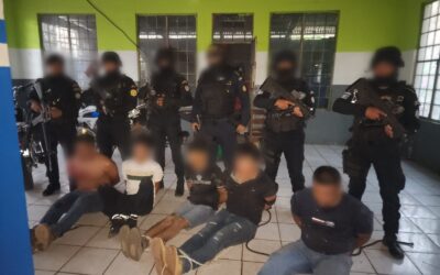 Incautan arsenal y capturan a cinco personas en Huehuetenango