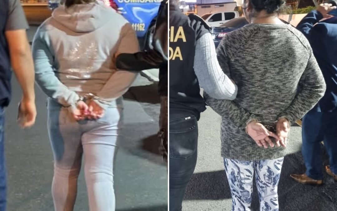 PNC capturan a dos mujeres por estafa y extorsión