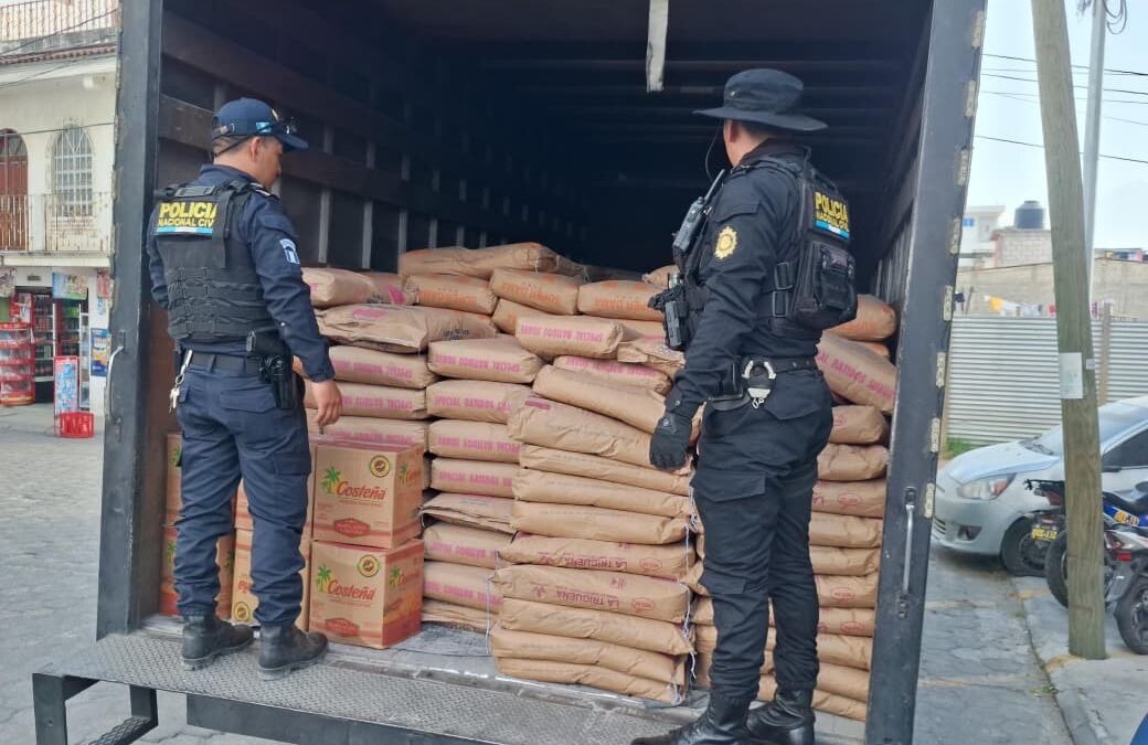 Capturan a presunto robacamiones y recuperan mercadería valorada en Q60 mil en Quetzaltenango