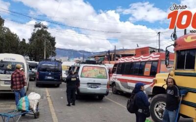 Transportistas urbanos en Xela suspenden labores por alza del combustible