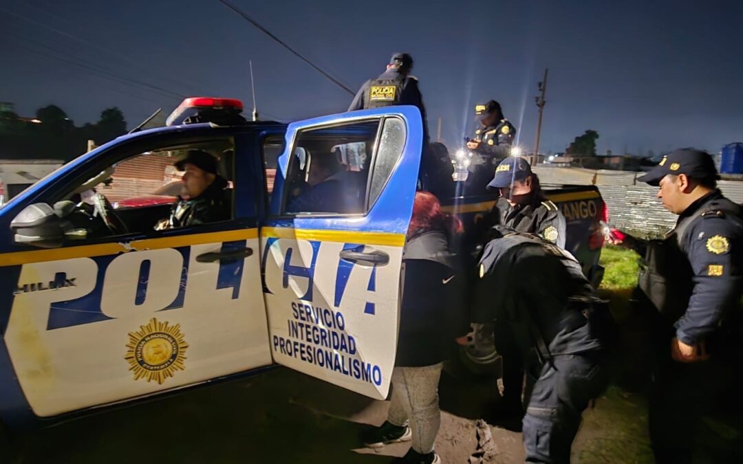 Allanamientos en Xela y Retalhuleu dejan capturas por narcomenudeo