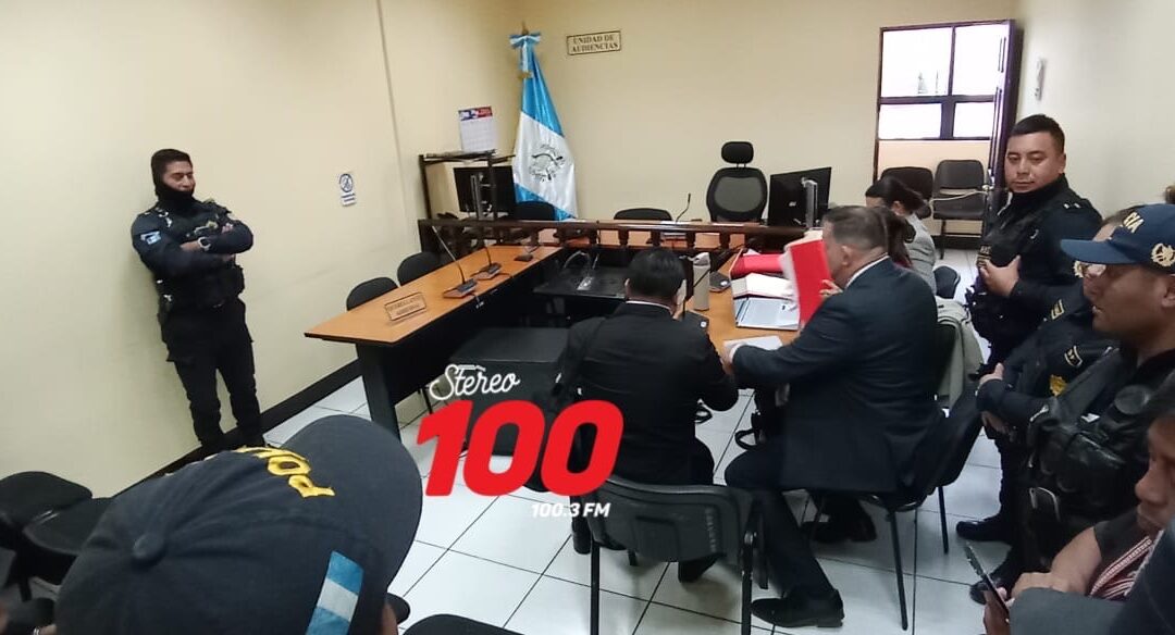 Cinco agentes de las FEP enfrentan audiencia por robo de Q1 millón en Xela