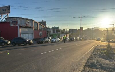 Alta carga vehicular en distintos sectores de Xela