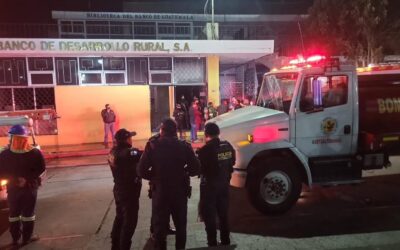Incendio en agencia bancaria del Parque Central deja pérdidas superiores a los Q700 mil