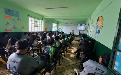 Imparten charlas de educación vial a estudiantes en Quetzaltenango