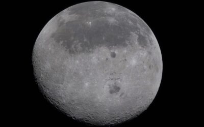Cada vez más cerca de la cara visible de la Luna