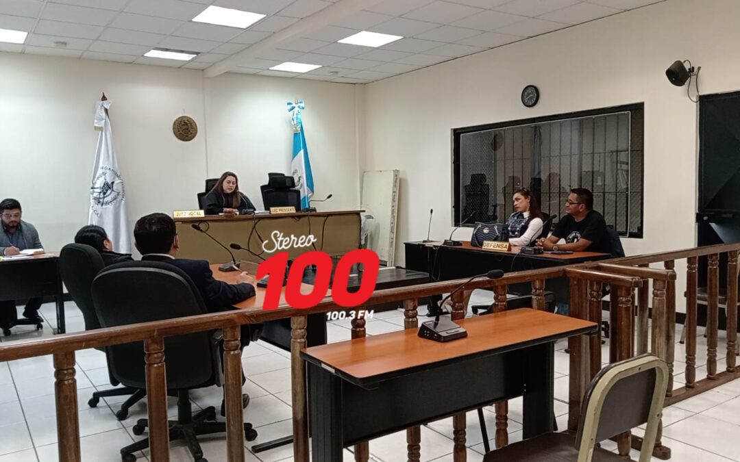 Jueza absuelve a periodista de caso de difamación