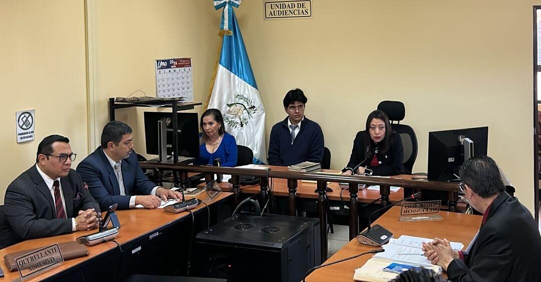 Sindicada en muerte del bebé André Ovalle se ausenta de audiencia