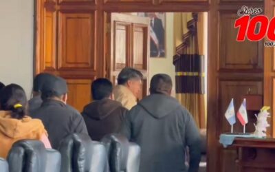 Transportistas se reúnen con alcalde por posible aumento al pasaje en el Valle de Palajunoj