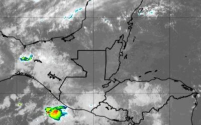 Vaguada sobre Guatemala provocará intensas lluvias y tormentas este domingo