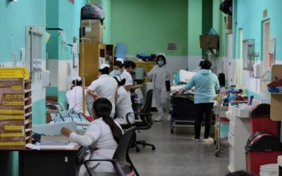 Alumnos de la ENRO de Santa Lucía Utatlán, Sololá, intoxicados por ingerir alimentos