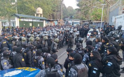 Masivo despliegue policial y militar para requisa en la cárcel de Chimaltenango