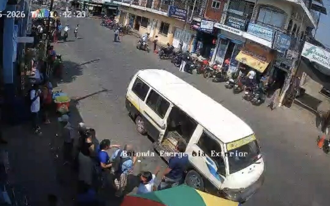 Video evidencia robo a paciente afuera de hospital en Coatepeque